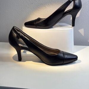 Life Stride Elegant Black Women’s Heels w Cut Out Back size 7W